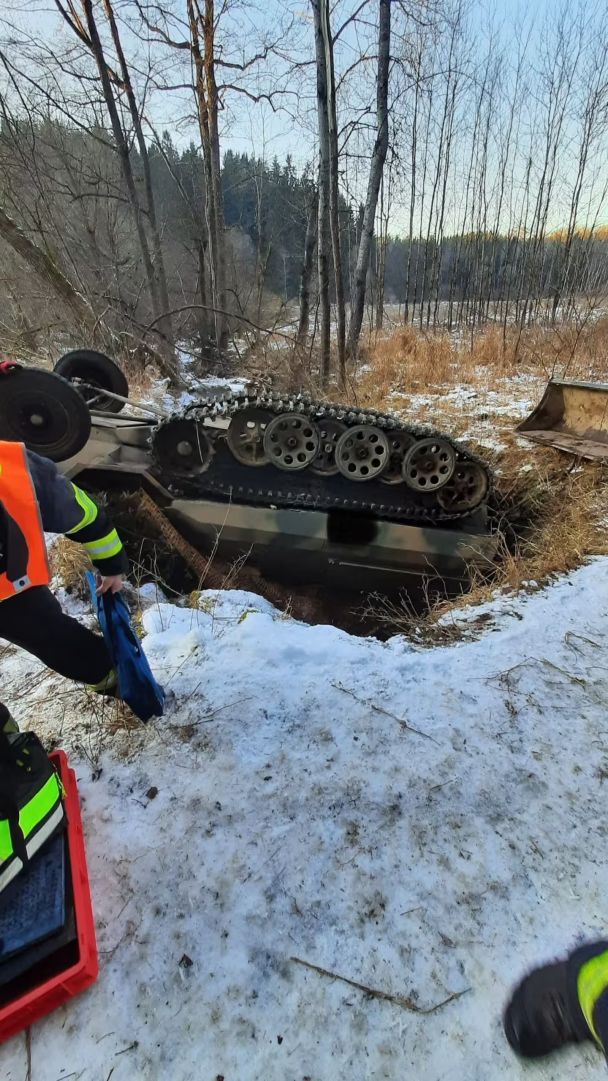 У Чехії на виставці бронетехніки сталася аварія / Фото: чеська поліція / © 