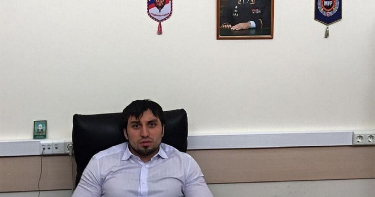 Навальный показал "чеченизацию" России на примере свадьбы полицейского