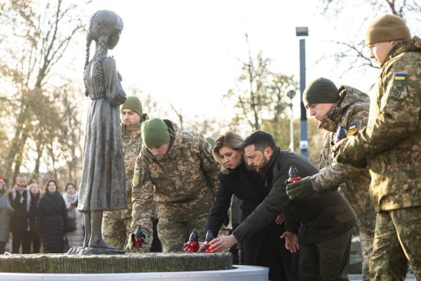 Володимир та Олена Зеленські вшанували жертв Голодомору / Фото: Telegram