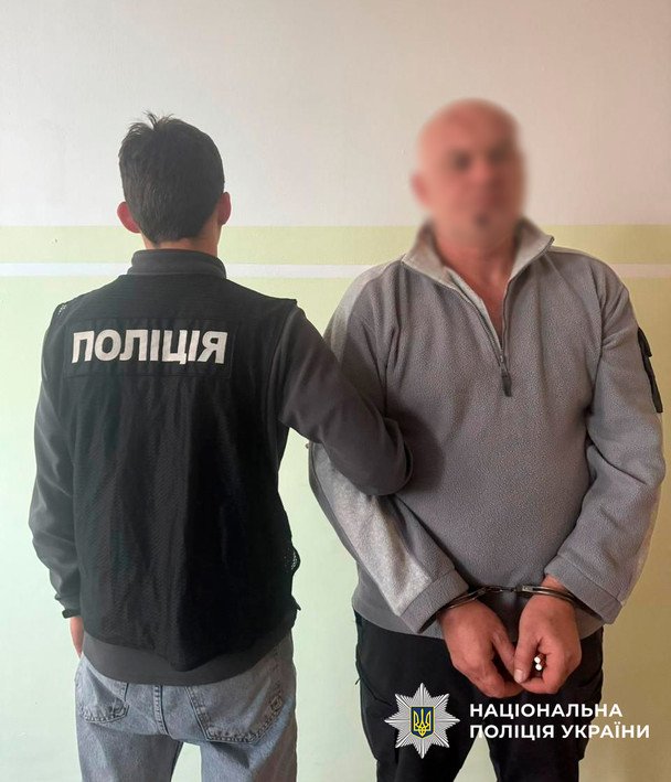 Нападающий, тяжело ранивший жену / © Полиция Киева