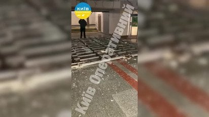 На станции метро «Теремки» обрушился потолок