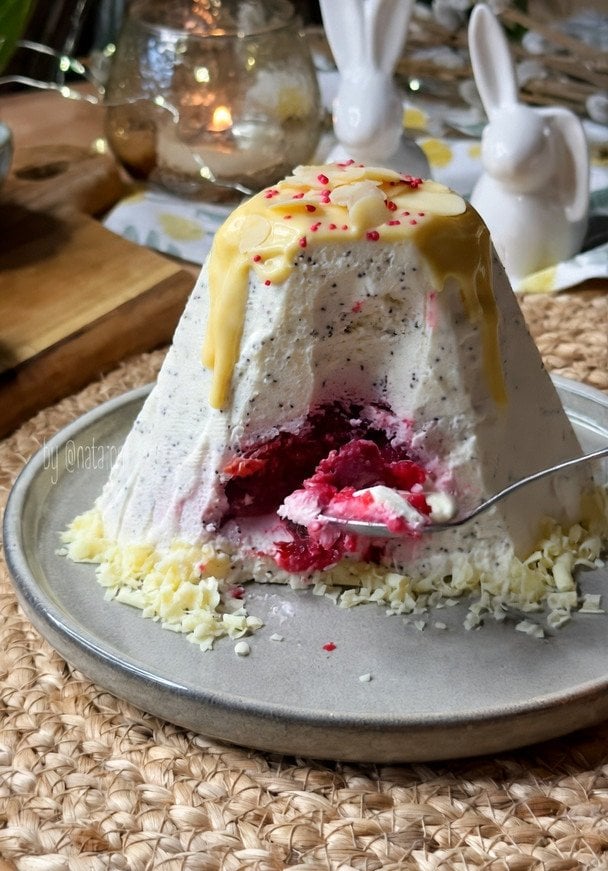 Сирна паска з вишнею tiktok.com/@baking.and.more4u