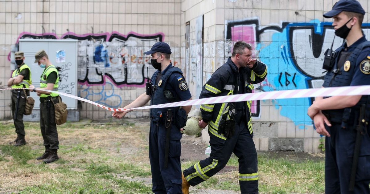 В Киеве мужчина напустил газ в квартиру: жильцов дома эвакуировали