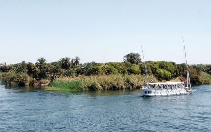 В водах Нила затонула лодка со школьниками — погибли десятки детей