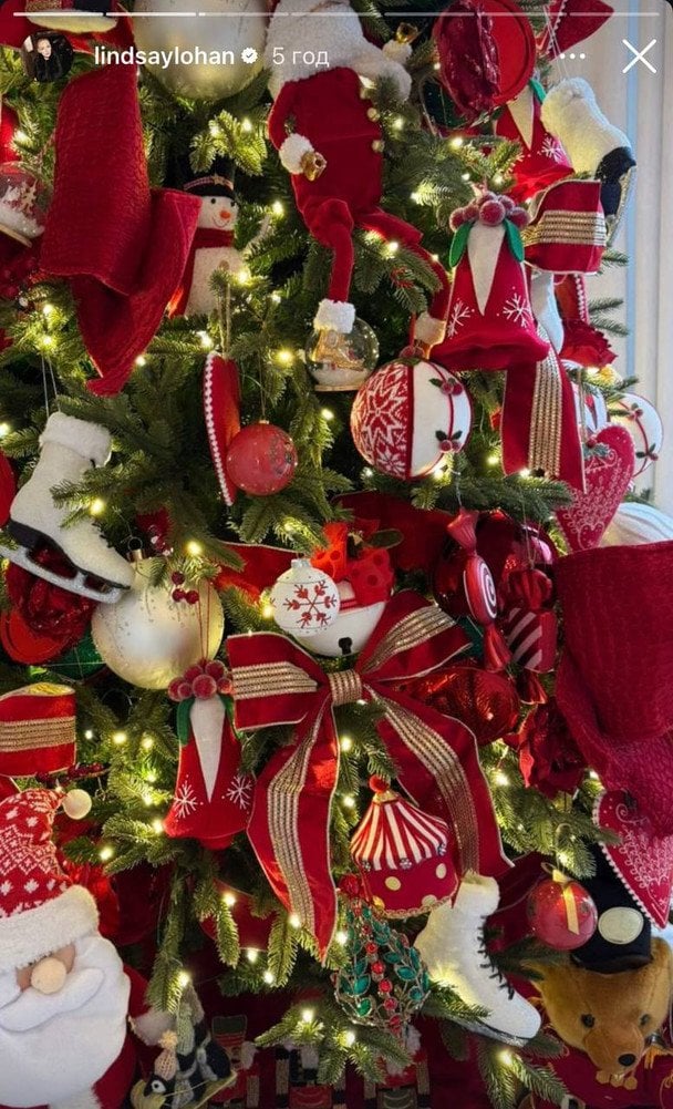 Ялинка Ліндсей Логан / © Инстаграм Линдсей Лохан