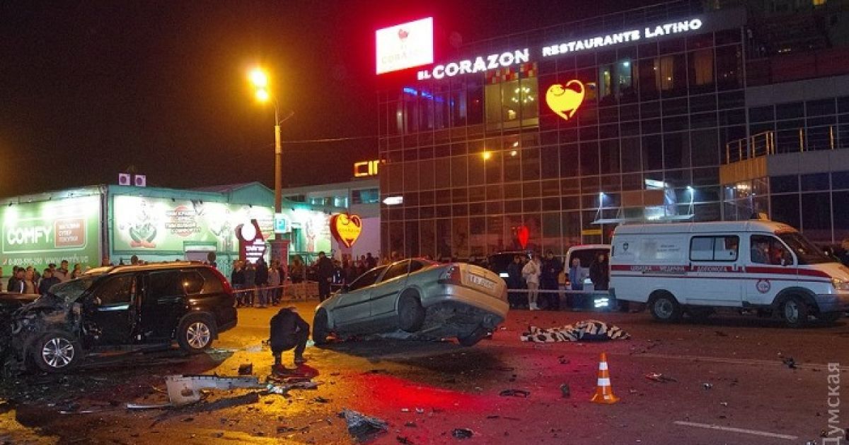 В Одесі сталася аварія, в якій загинули шестеро людей. / © Думская