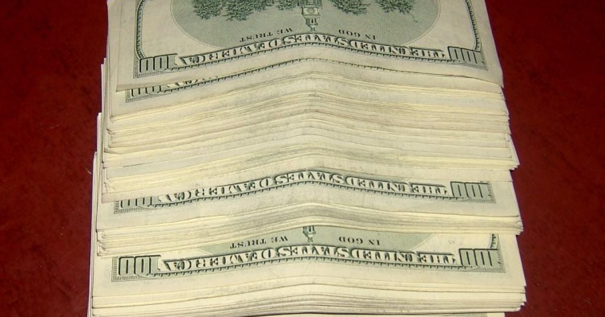 Доллар в курсах НБУ стоит 21,29 гривны