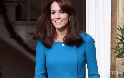 У куртці і білому светрі: герцогиня Кембриджська постала в новому ролику