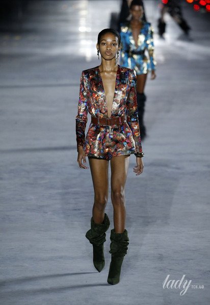 Коллекция Saint Laurent прет-а-порте сезона весна-лето 2018 / © East News