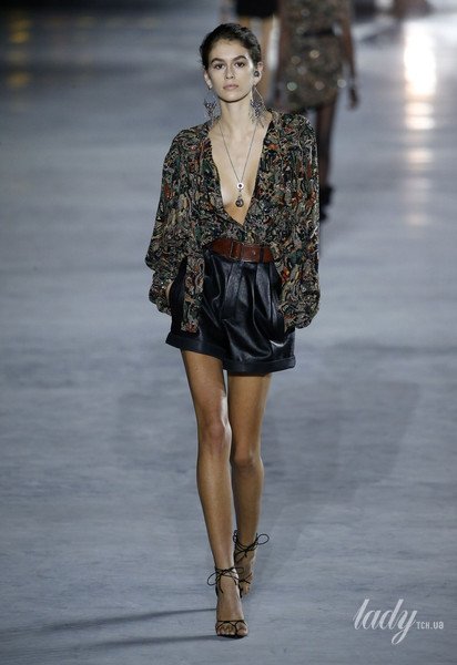 Коллекция Saint Laurent прет-а-порте сезона весна-лето 2018 / © East News