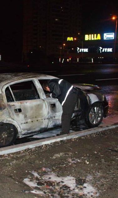 Ночью в Киеве горел Opel с литовскими номерами