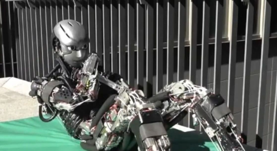 Японские ученые создали роботов, которые могут выполнять физические упражнения