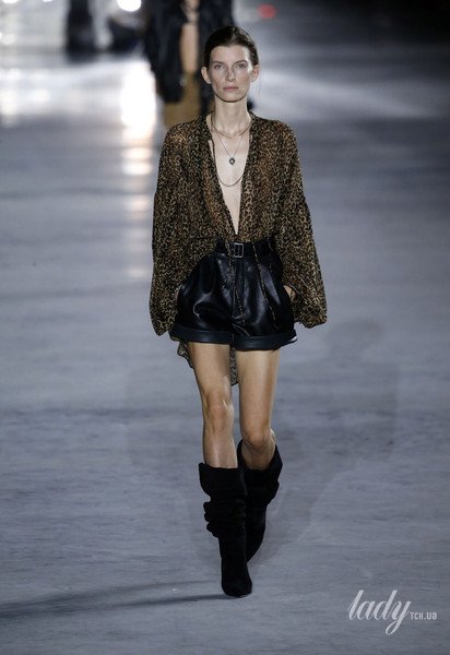 Коллекция Saint Laurent прет-а-порте сезона весна-лето 2018 / © East News