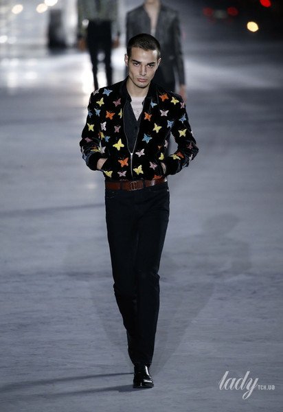 Коллекция Saint Laurent прет-а-порте сезона весна-лето 2018 / © East News