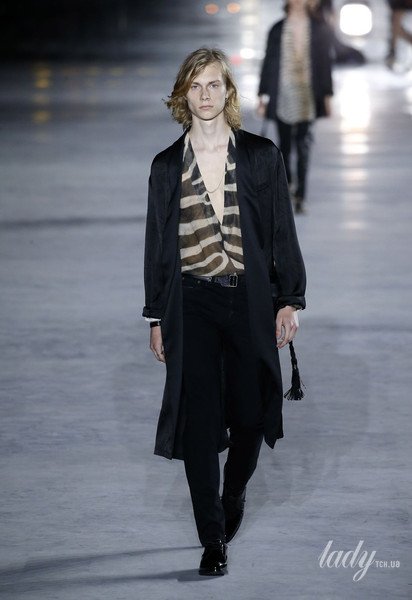 Коллекция Saint Laurent прет-а-порте сезона весна-лето 2018 / © East News