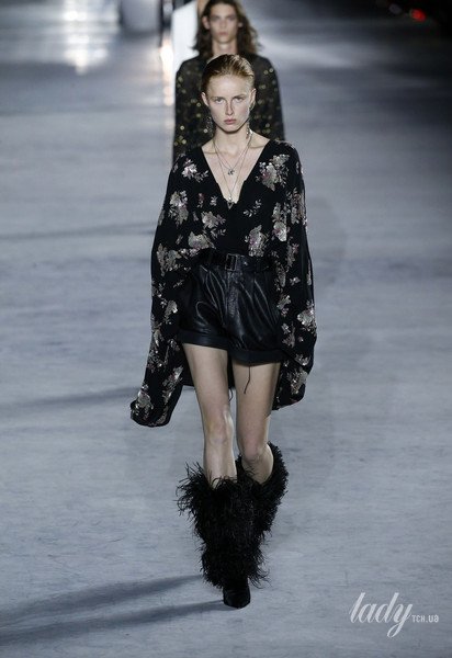 Коллекция Saint Laurent прет-а-порте сезона весна-лето 2018 / © East News