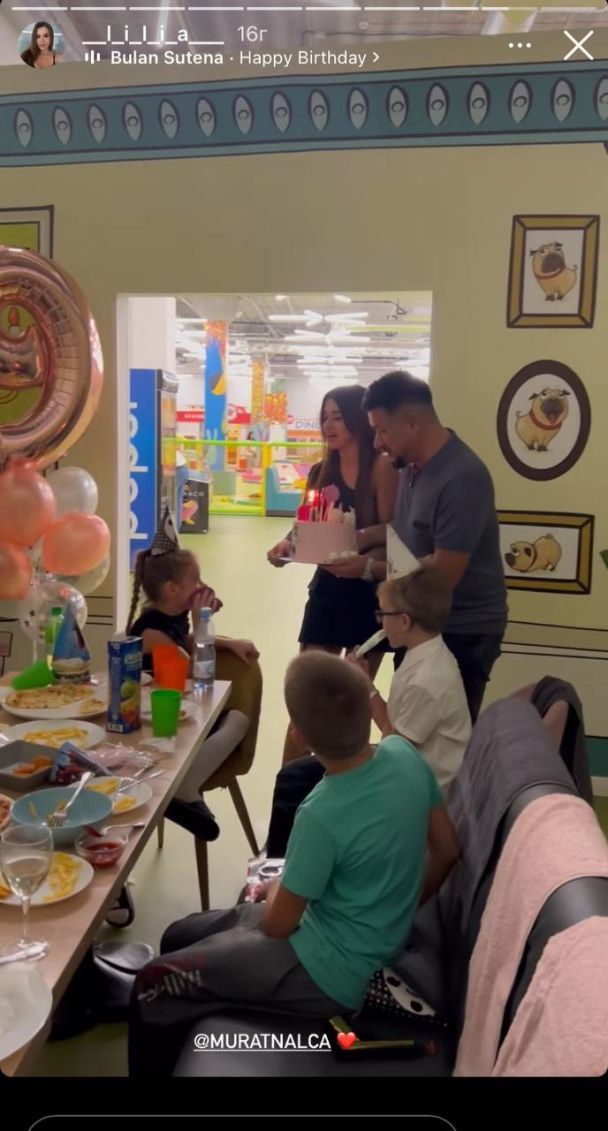 Мурат Налчаджиоглу отмечает день рождения падчерицы / © instagram.com/__l_i_l_i_a___