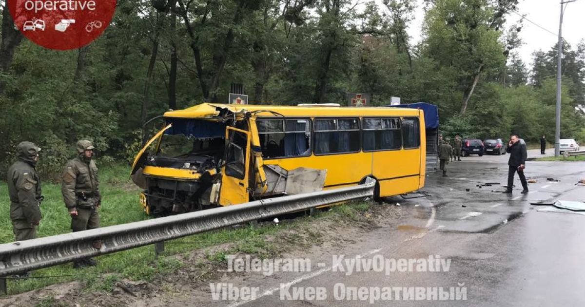 Стало відомо про стан військових, які постраждали в ДТП із автобусом Нацгвардії на Київщині 
