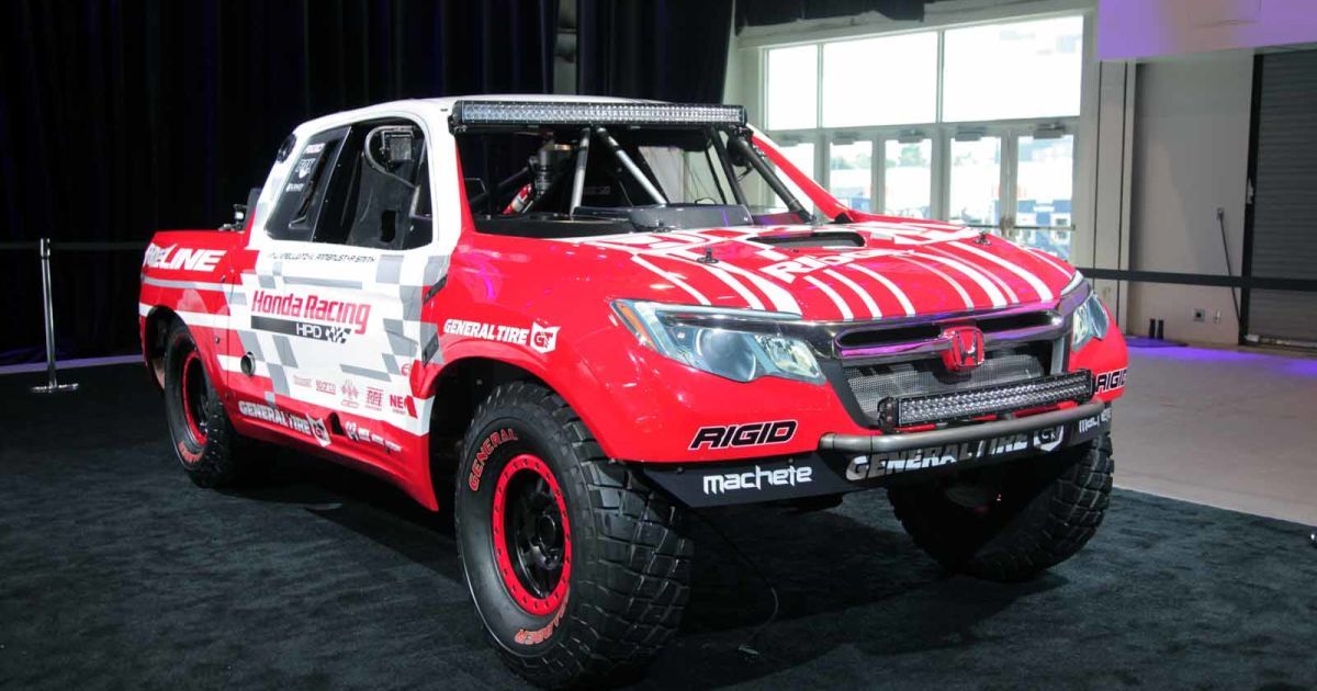 Honda выкатила гоночный пикап Ridgeline (видео)