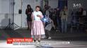 Одну из центральных улиц столицы перекрыли для модного показа