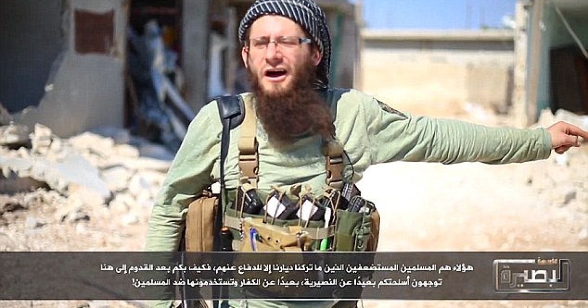 Лукас Кинни снялся в двух пропагандистских видео. Скриншот с видео.