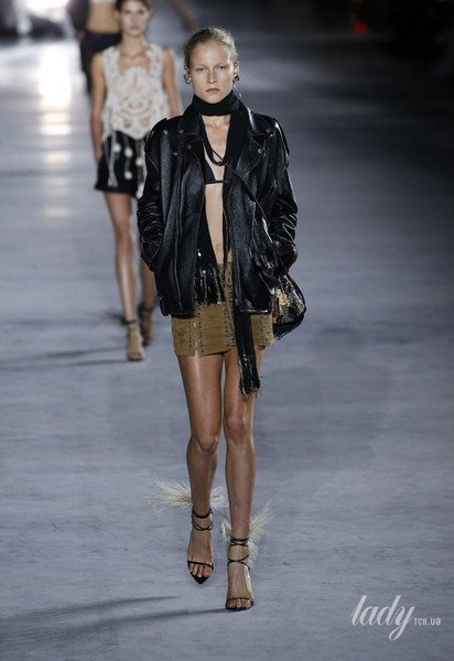 Коллекция Saint Laurent прет-а-порте сезона весна-лето 2018 / © East News