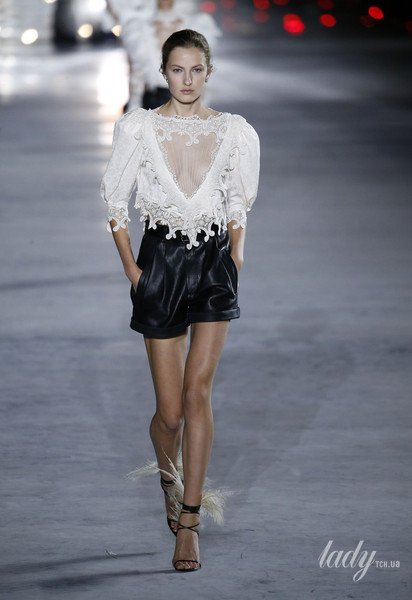 Коллекция Saint Laurent прет-а-порте сезона весна-лето 2018 / © East News