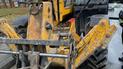 Алкоголь в 14 раз превышал норму: в Киеве пьяный мужчина управлял погрузчиком и создавал аварийные ситуации (фото)