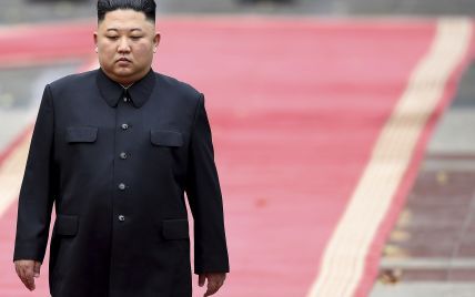 Лидер КНДР Ким Чен Ын впервые за почти месяц появился на публике