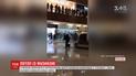 Музиканти ТРЦ у Мексиці грали композицію з "Титаніка", поки будівлю заливало водою