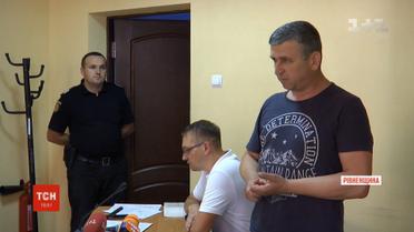 Член Правого сектору стверджує, що не має стосунку до знайденого арсеналу зброї