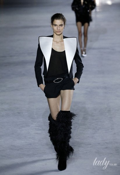 Коллекция Saint Laurent прет-а-порте сезона весна-лето 2018 / © East News