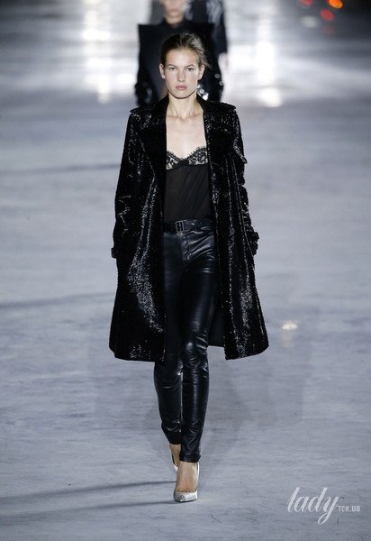 Коллекция Saint Laurent прет-а-порте сезона весна-лето 2018 / © East News