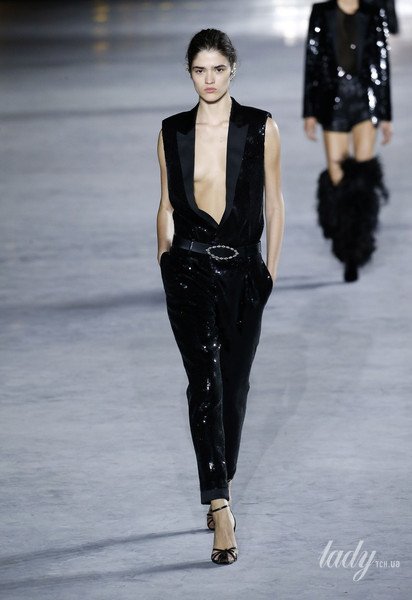 Коллекция Saint Laurent прет-а-порте сезона весна-лето 2018 / © East News