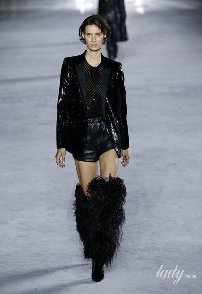 Коллекция Saint Laurent прет-а-порте сезона весна-лето 2018 / © East News