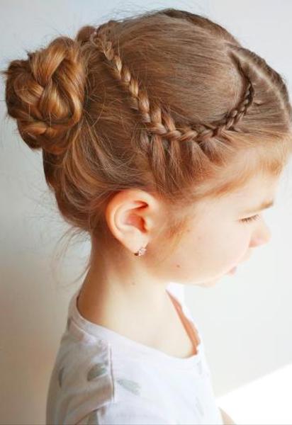 Прически для девочек / © instagram.com/hairstyles_maryna