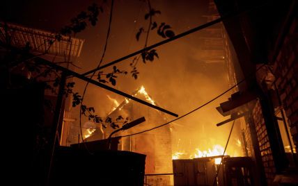 Ночью в Запорожье оккупанты обстреляли критическую инфраструктуру и промышленные объекты