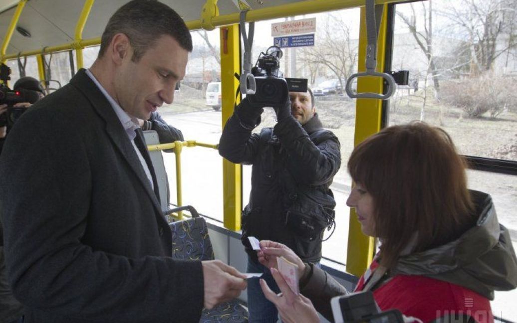 Кличко проїхався Києвом  у новенькому тролейбусі / © УНІАН
