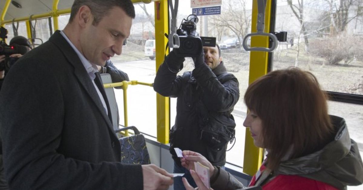 Кличко обіцяє демонтувати "небезпечні об&#039;єкти" в переходах метро