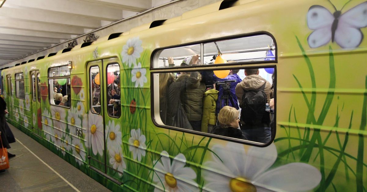 Киевский метрополитен планирует построить дополнительный выход на "Вокзальной" и искать инвестиции на ветку на Троещину