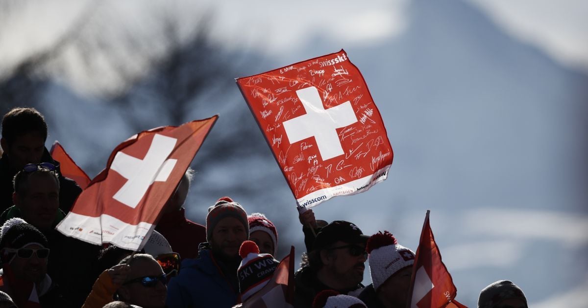 Швейцарці проголосували проти припинення вільного пересування з ЄС