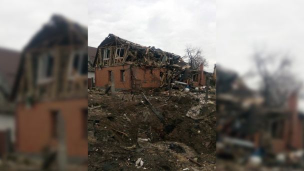 Російські війська обстрілюють і знищують будинки та мирних жителів України, фото / 