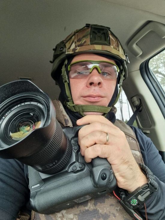 Дружина Дмитра Комарова публічно звернулася до нього і розповіла, чим він займається: "Кохаю і пишаюся моїм чоловіком"