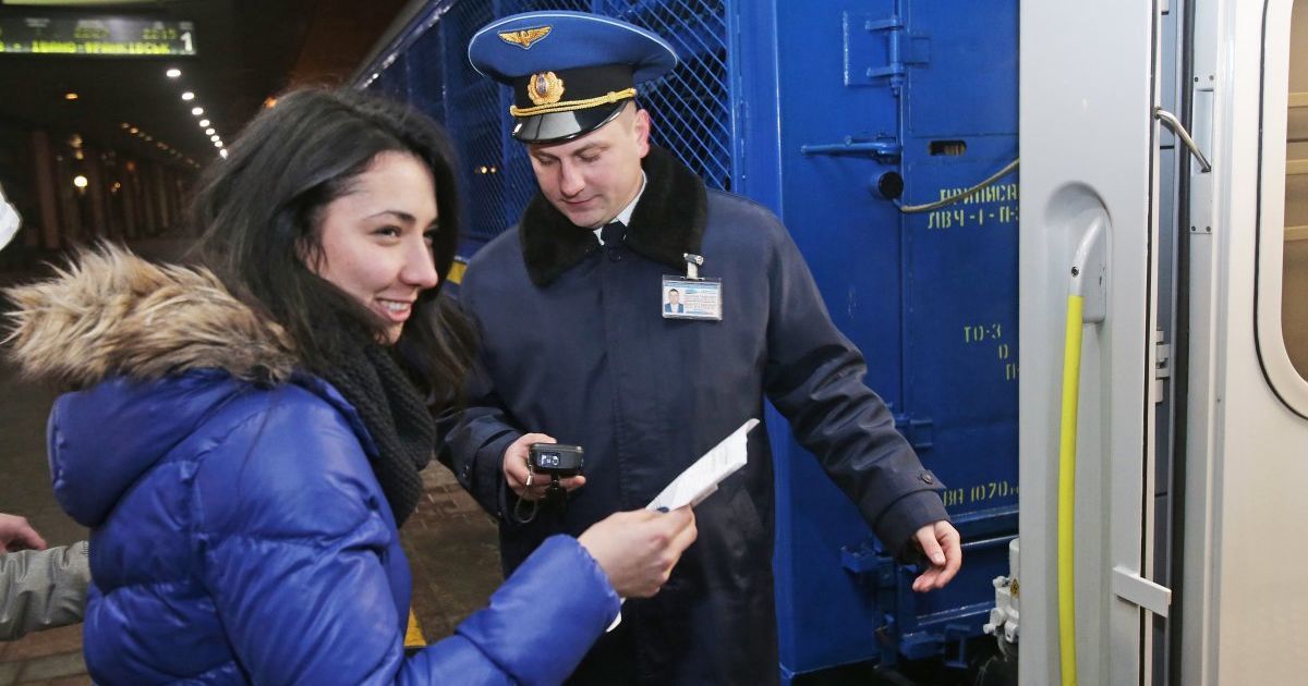 "Укрзализныця" назначила первые дополнительные поезда на Пасху