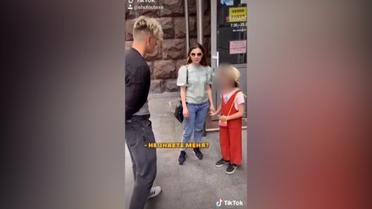 В Сети появилось полное видео "акции" с блогером Волошиным и iPhone