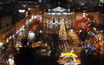 Зажжение главной елки Львова: онлайн-трансляция