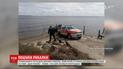 Спасатели третьи сутки ищут рыбака, который вместе с тремя друзьями перевернулся на лодке