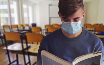 Понад пів сотні хворих педагогів: на Буковині розповіли про ситуацію з коронавірусом у школах