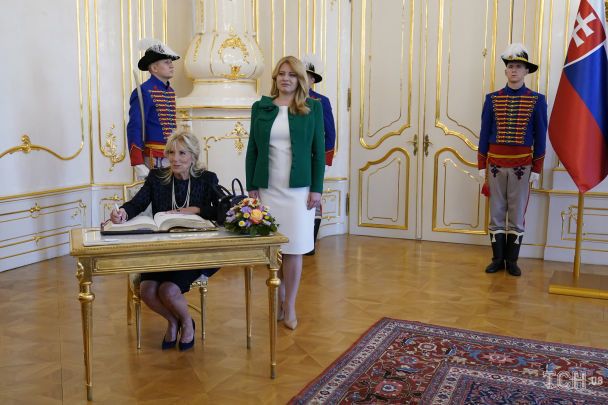 Джилл Байден и Зузана Чапутова / © Associated Press