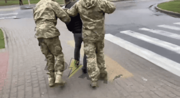 Вдавав хворого, а потім вдарив працівника ТЦК: деталі інциденту на Чернігівщині